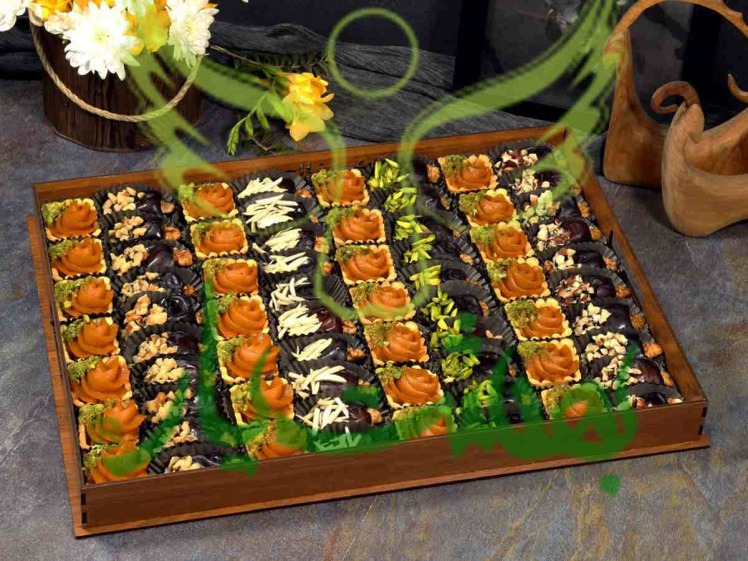 تارت حلوا و خرمای آجیلی مناسب مراسم خاکسپاری