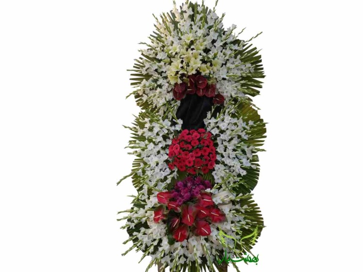 تاج گل سه طبقه مناسب عرض تسلیت شرکتی